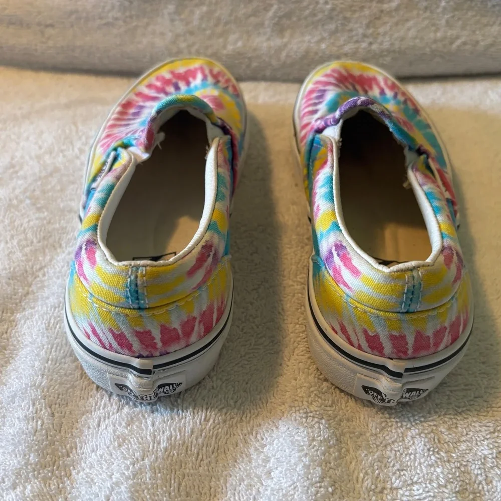 Vans Kids Classic Slip-On Multi Color Tie Dye Spiral Canvas Sneakers Size 2.0